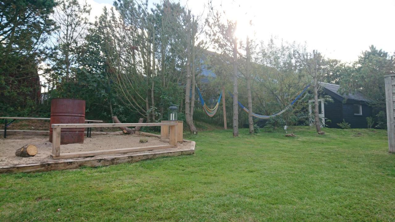 Sloe Pete'S Hideout Hostel Norre Vorupor Exterior photo
